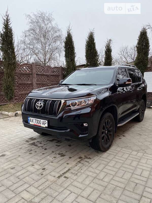 2021 toyota land cruiser prado 150