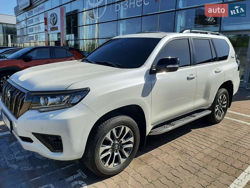 2021 toyota land cruiser prado 150