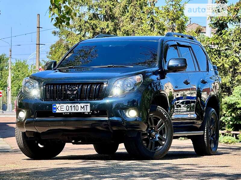 2010 toyota land cruiser 150