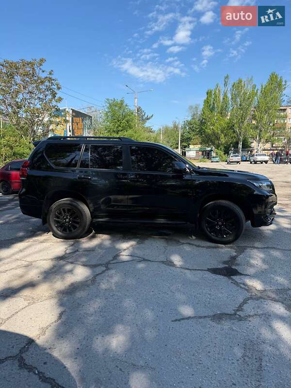 2021 toyota land cruiser prado 150