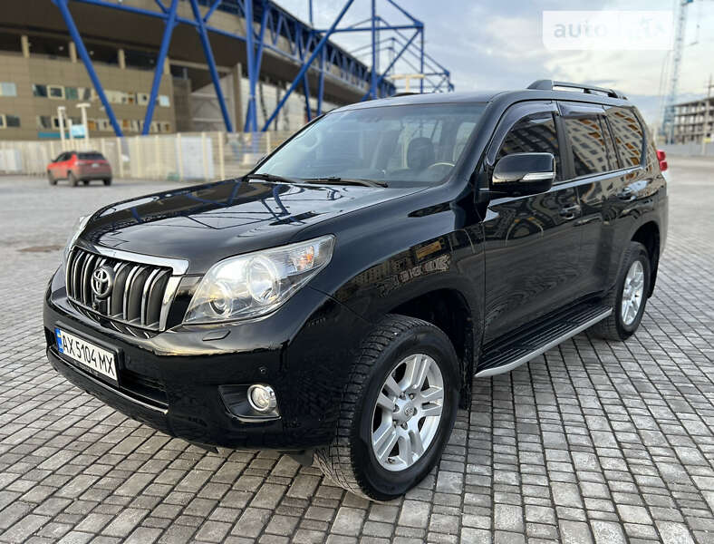 2013 toyota land cruiser 150