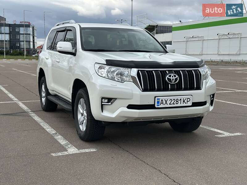 2019 toyota land cruiser 150