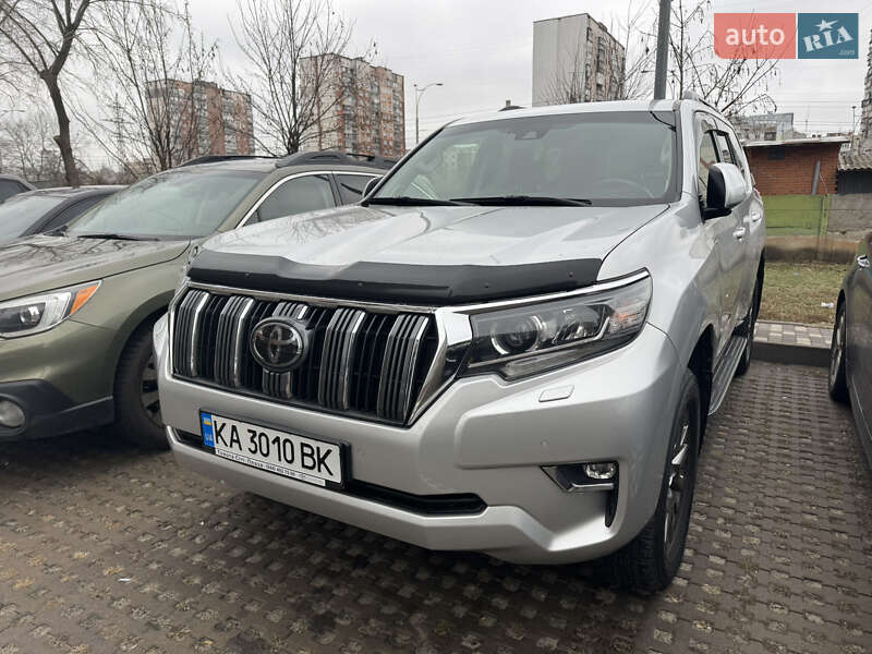 2019 toyota land cruiser prado