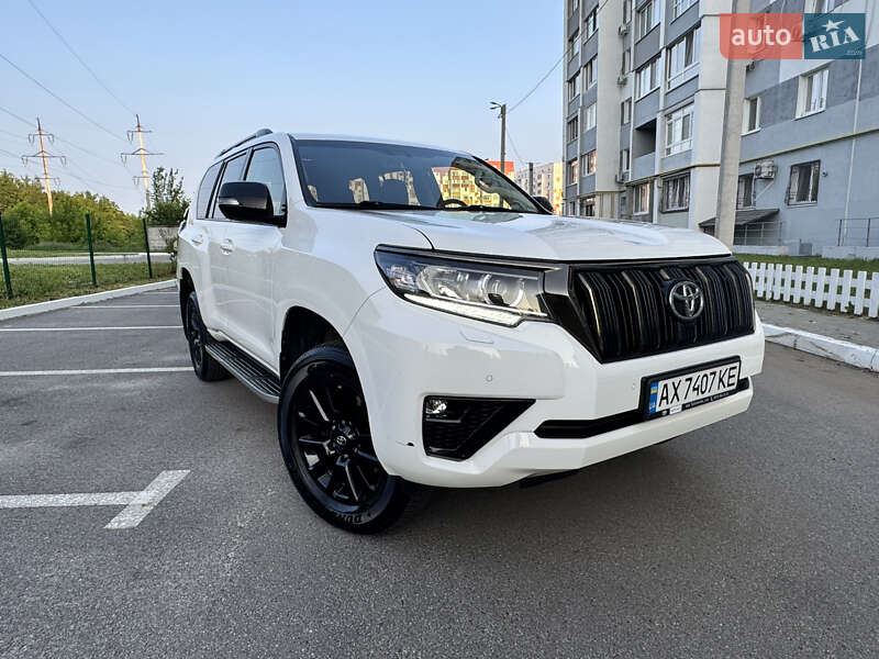 2021 toyota land cruiser 150