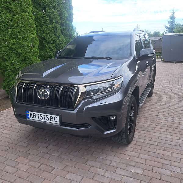 2021 toyota land cruiser prado