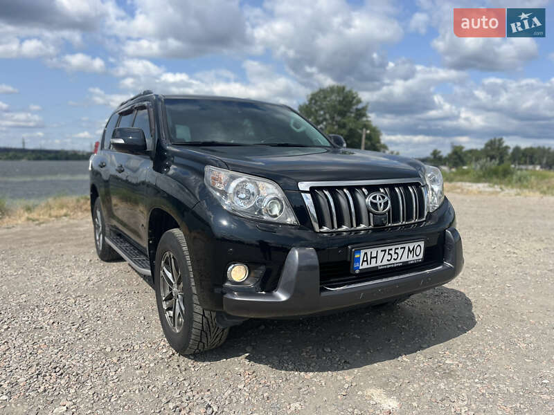 2010 toyota prado