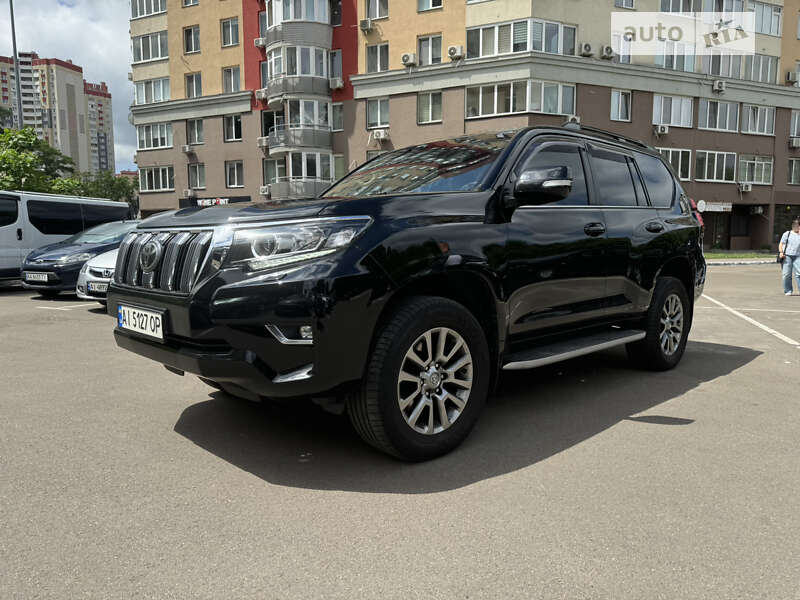 2018 toyota land cruiser 150