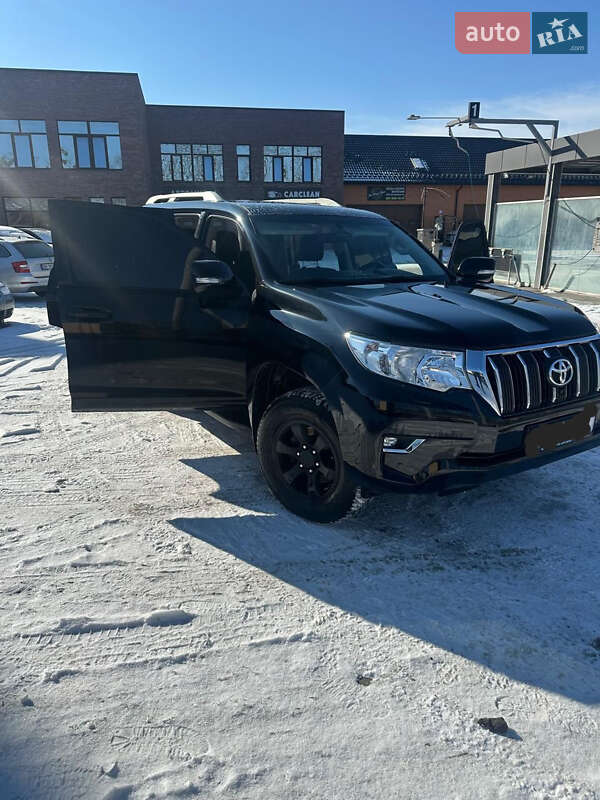 2019 toyota land cruiser prado 150