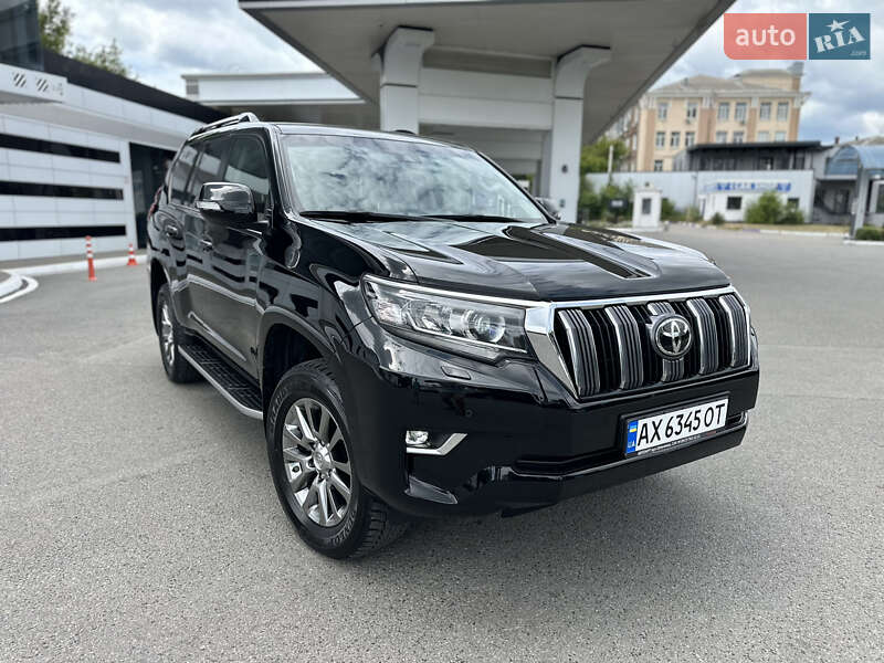 2019 toyota land cruiser 150