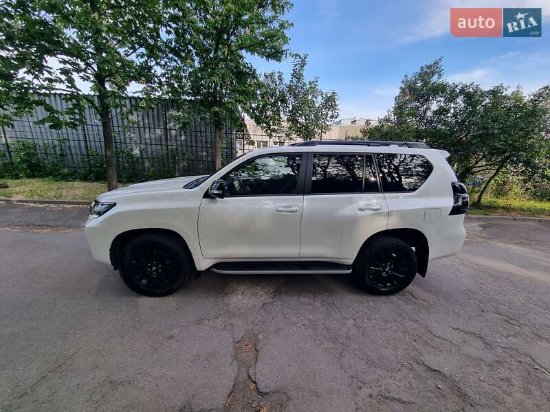 2021 toyota land cruiser prado 150