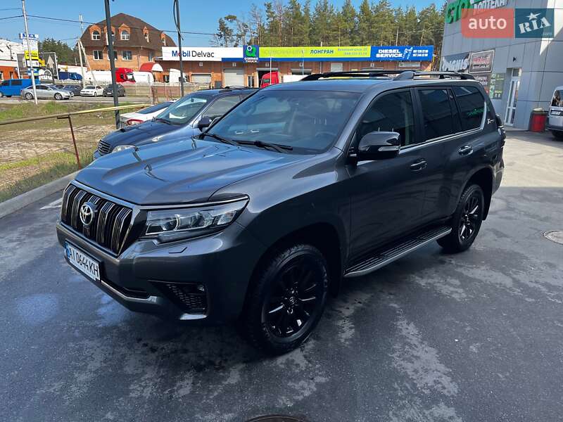 2021 toyota land cruiser 150