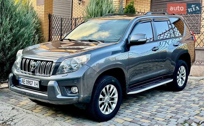 2010 toyota land cruiser prado