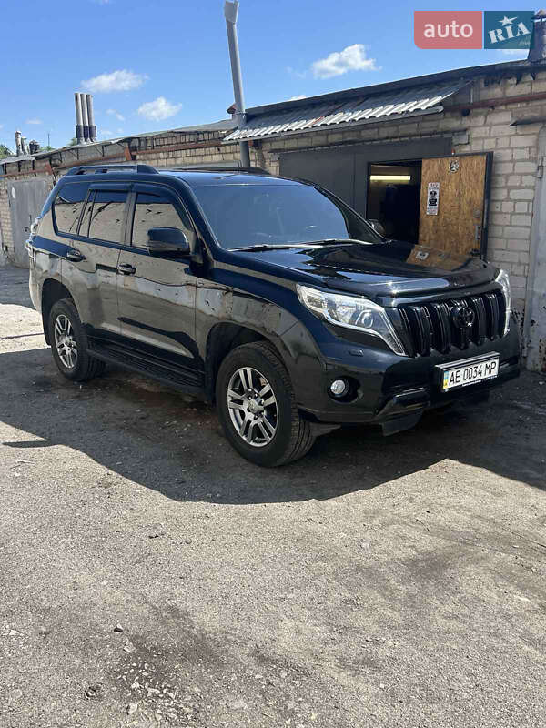 2010 toyota land cruiser prado