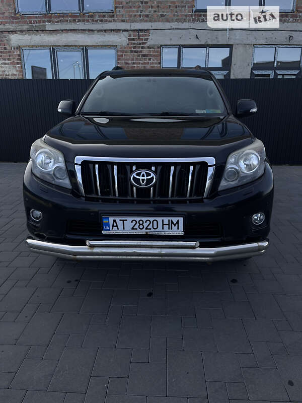 2010 toyota land cruiser