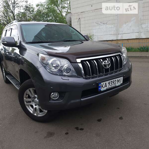 2011 toyota land cruiser prado
