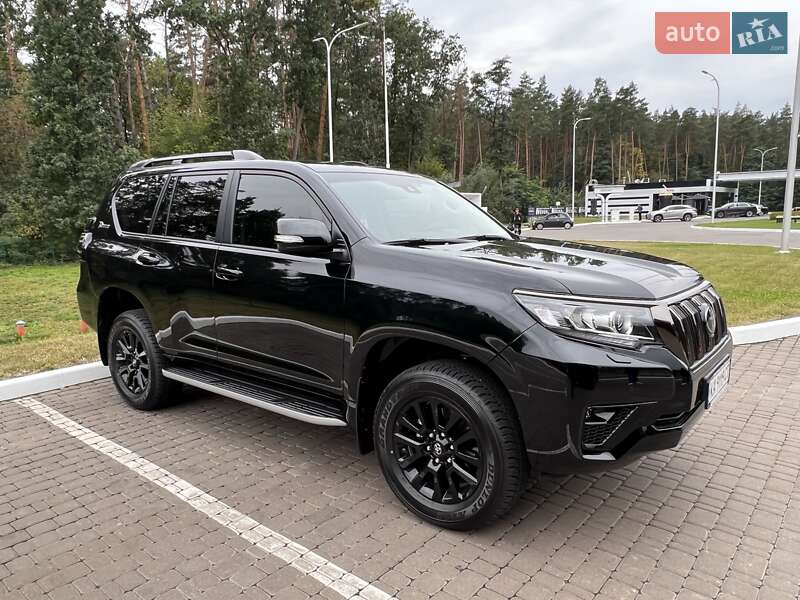 2022 toyota land cruiser prado 150