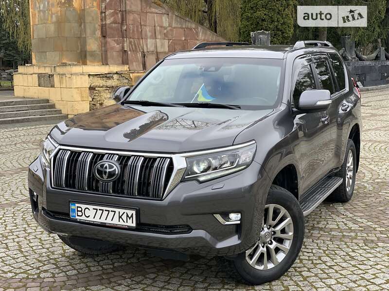 2019 toyota land cruiser 150