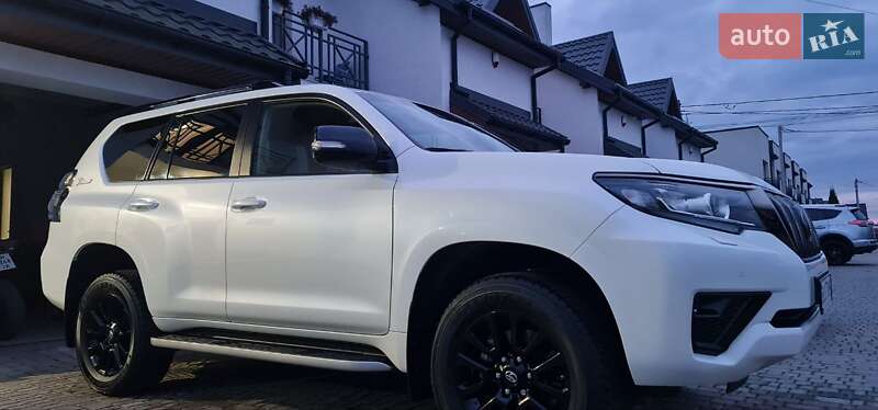 2021 toyota land cruiser prado