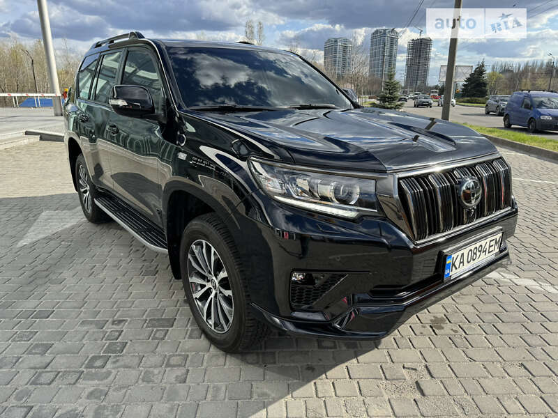 2021 toyota land cruiser prado 150
