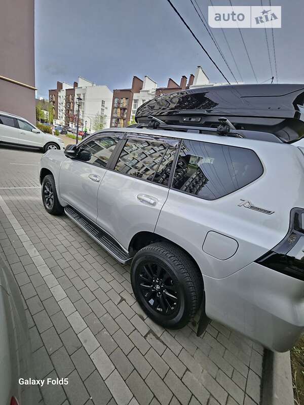 2022 toyota land cruiser prado 150