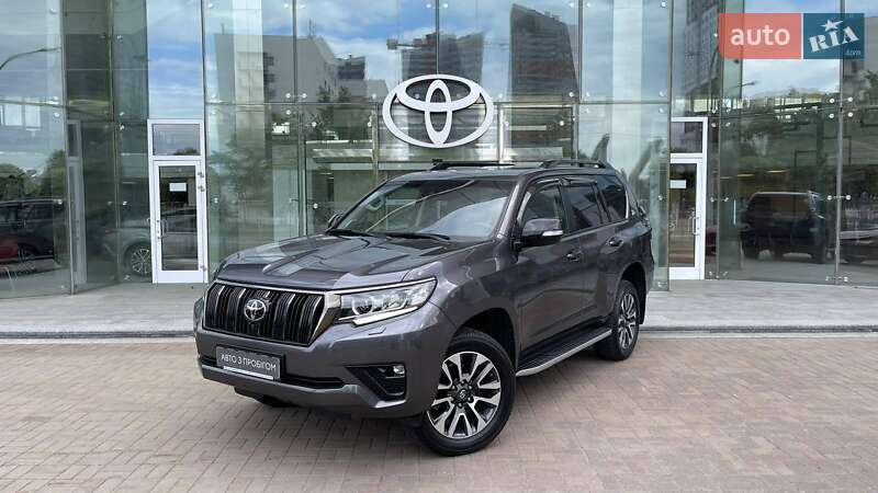 2022 toyota land cruiser prado 150