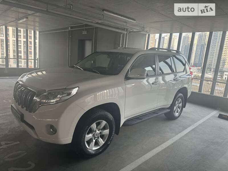 2017 toyota land cruiser prado