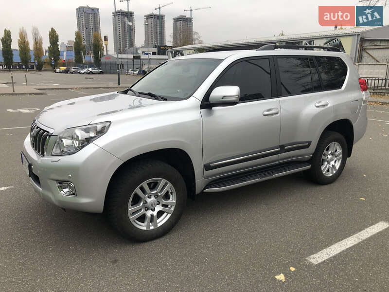 2010 toyota land cruiser prado