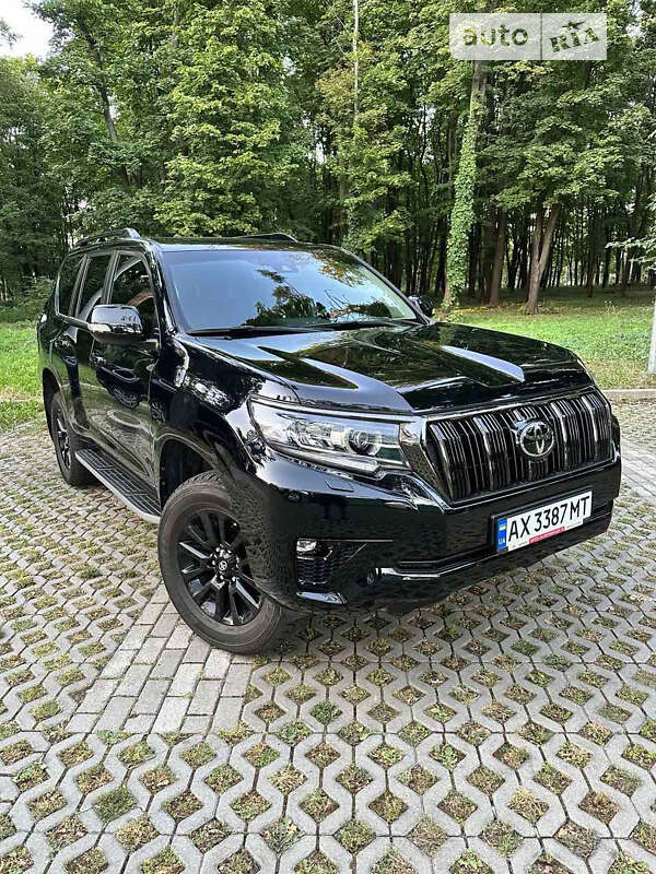 2021 toyota land cruiser prado 150