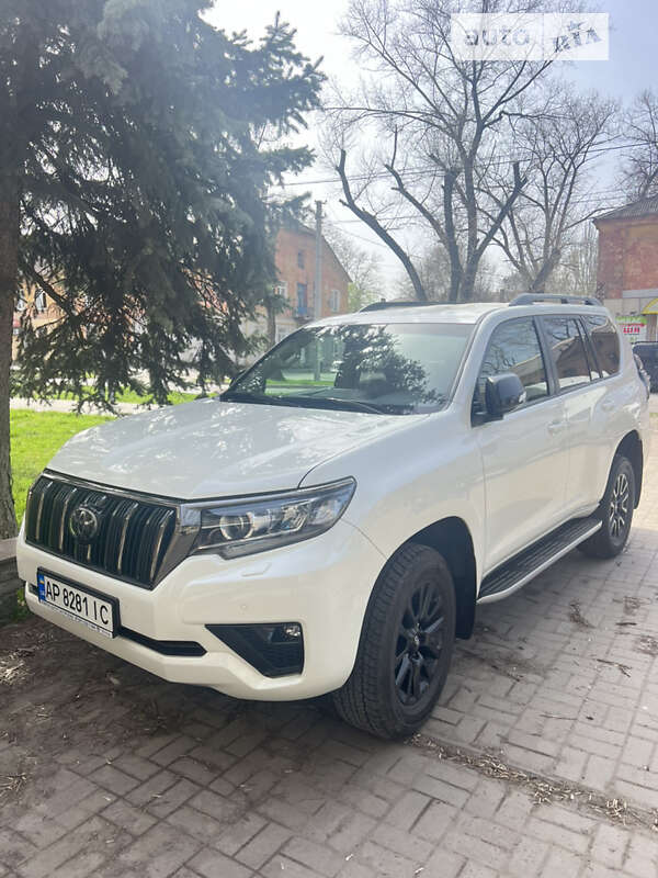 2021 toyota land cruiser prado