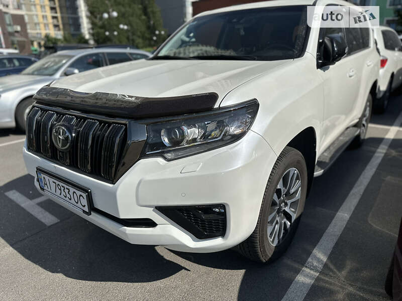 2021 toyota land cruiser prado