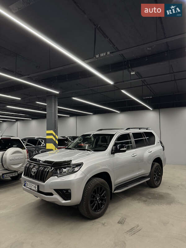2022 toyota land cruiser prado 150