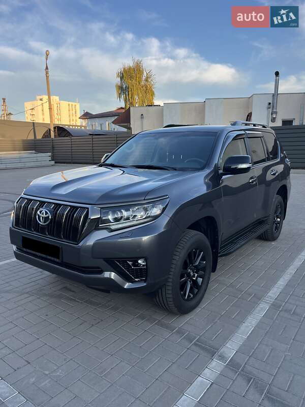 2022 toyota land cruiser prado 150