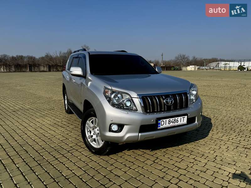 2010 toyota prado