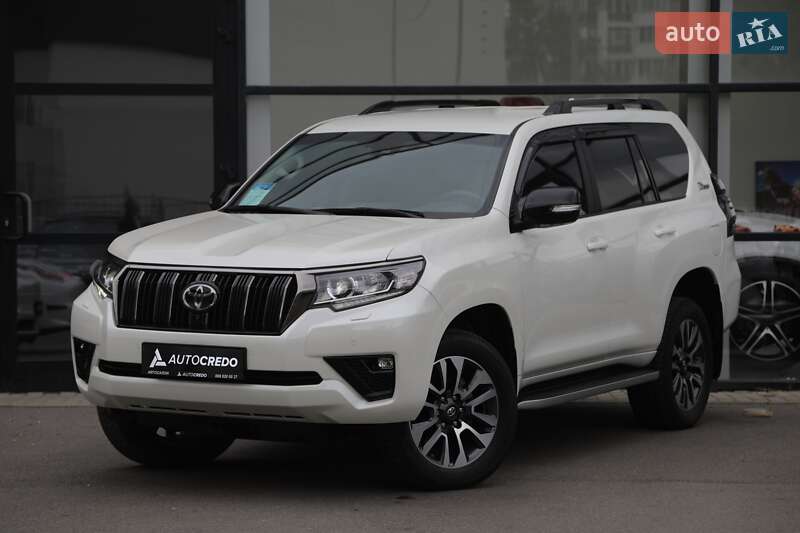 2022 toyota land cruiser prado 150