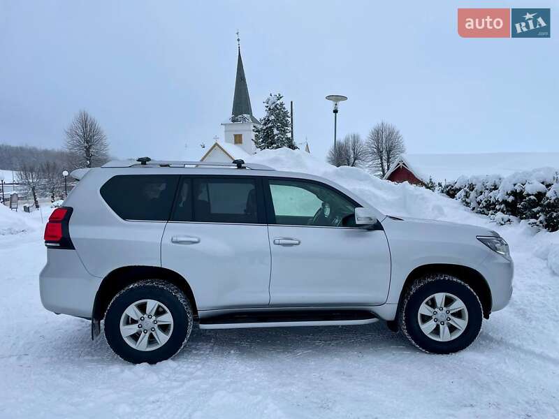 2019 toyota land cruiser prado 150