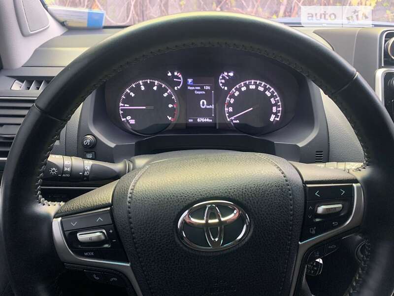 2020 toyota land cruiser prado