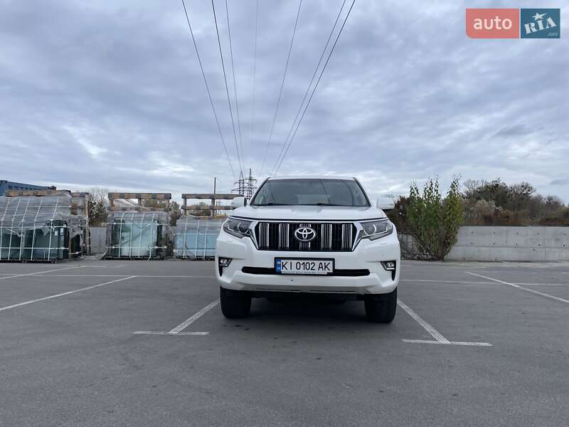 2020 toyota land cruiser prado