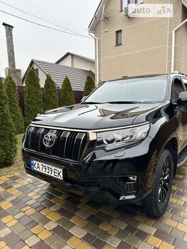 2021 toyota land cruiser prado 150