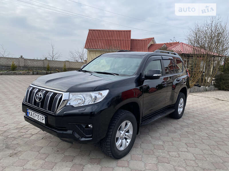 2019 toyota land cruiser 150