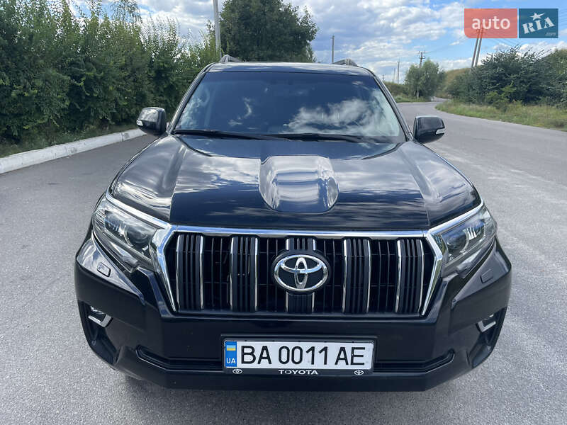 2019 toyota land cruiser prado