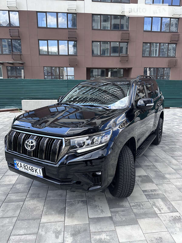 2022 toyota land cruiser prado 150