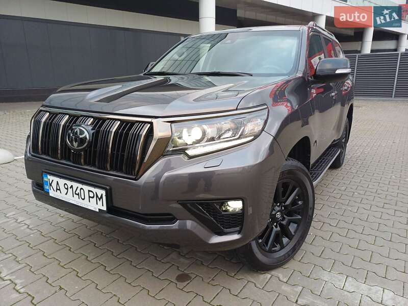 2022 toyota land cruiser 150