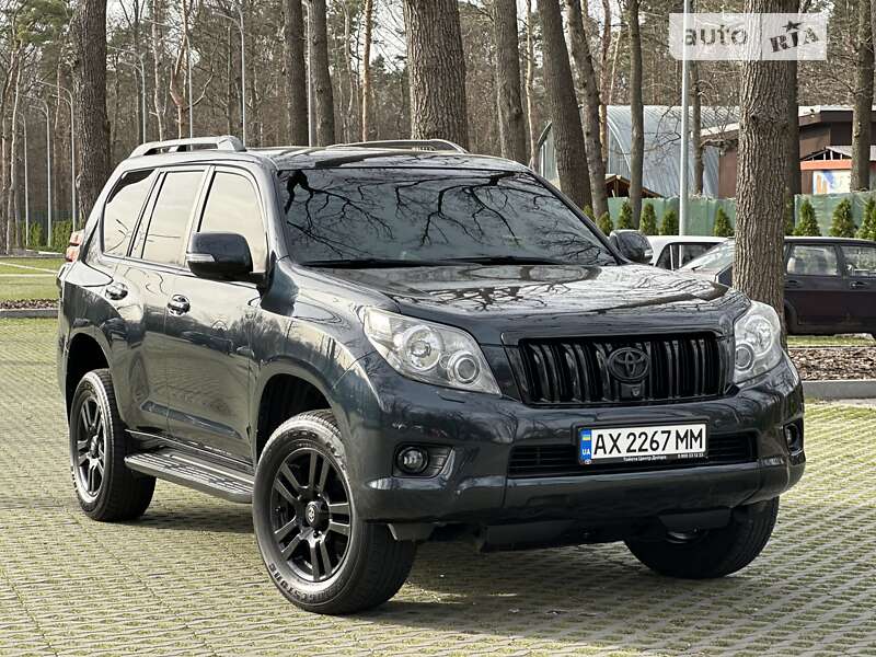 2010 toyota land cruiser prado