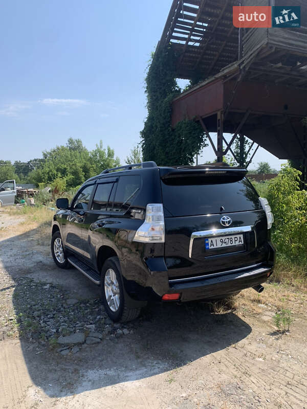2011 toyota land cruiser prado