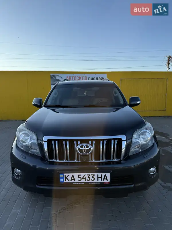 2012 toyota land cruiser prado
