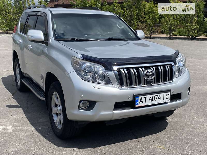 2011 toyota land cruiser