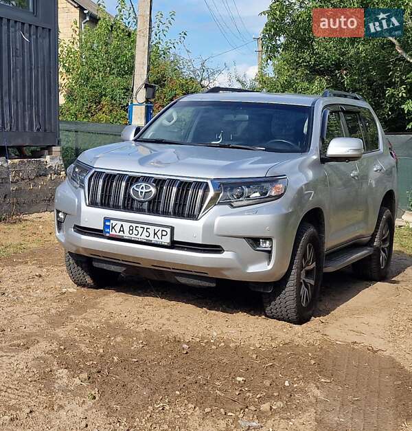 2019 toyota land cruiser prado