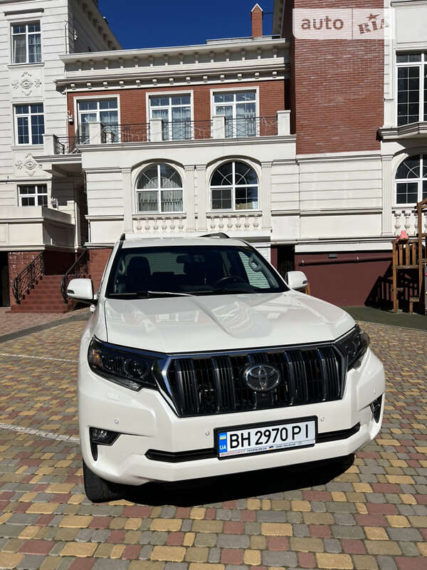 2019 toyota land cruiser 150