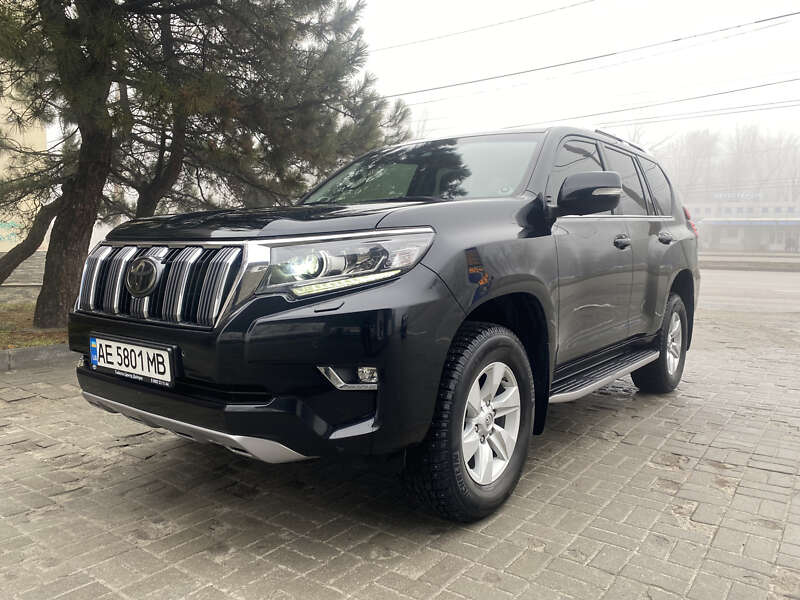 2019 toyota land cruiser prado