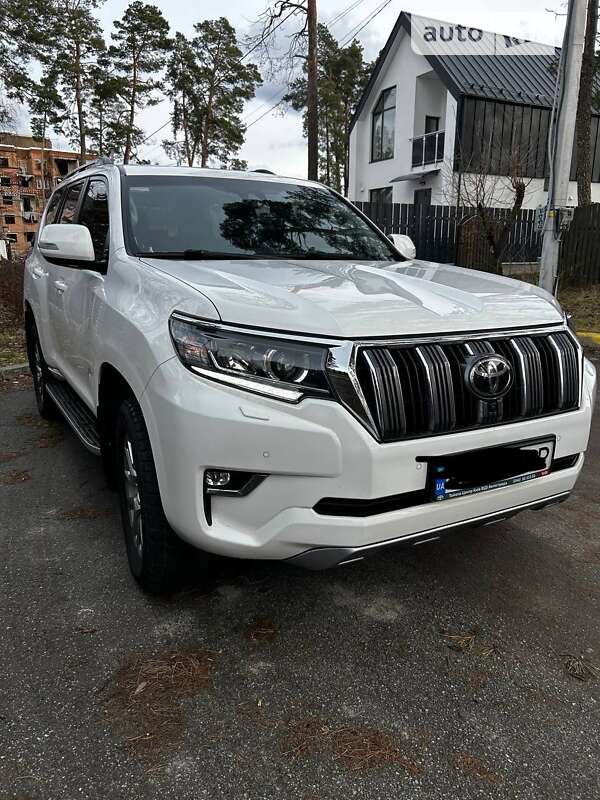 2019 toyota land cruiser prado 150